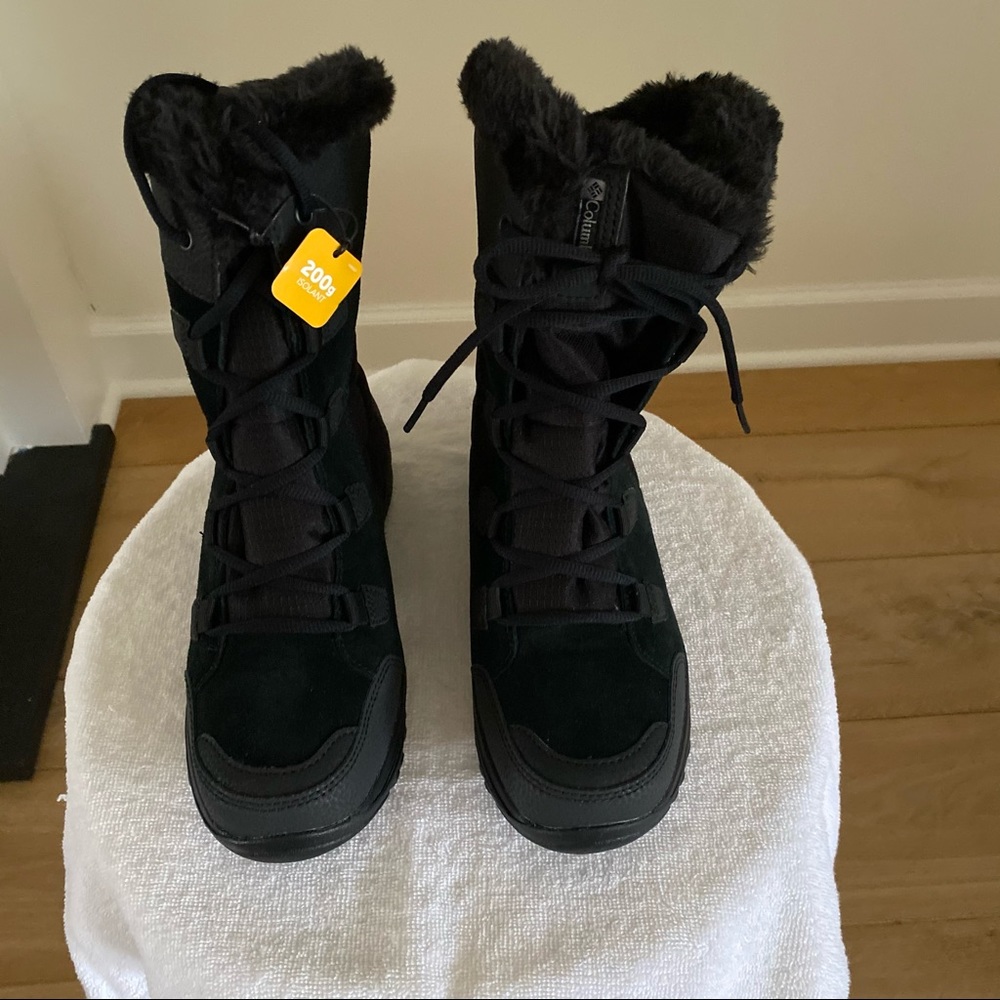 NWT Columbia Ice Maiden Waterproof Snow Boots. Size 6.5